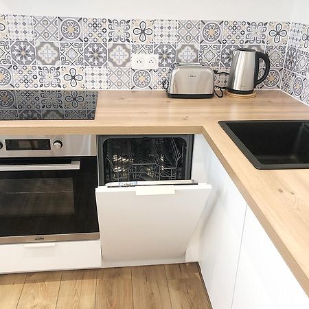 Le Petit Barbusse, Proche Centre Avec Netflix Apartment Reims Exterior photo